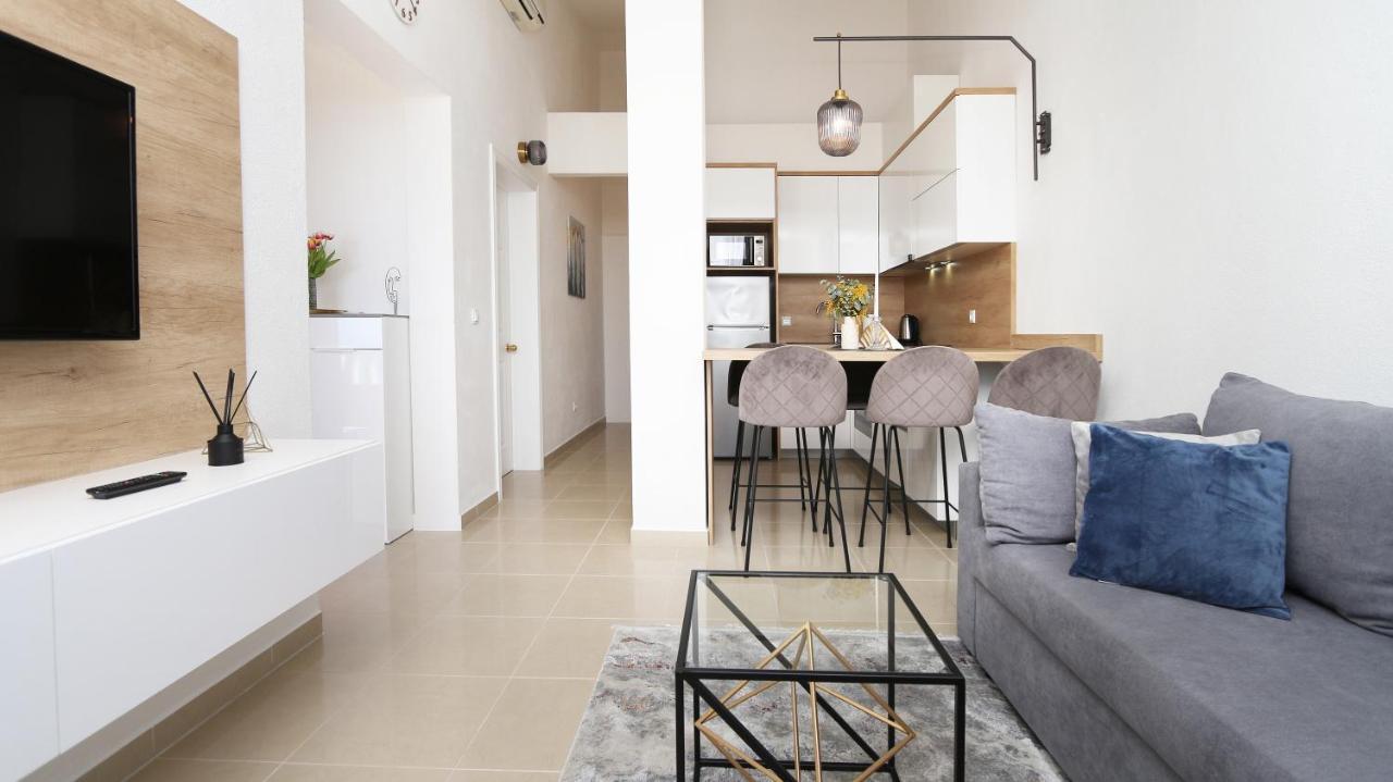 Apartments Emilija มาคาร์สกา ภายนอก รูปภาพ