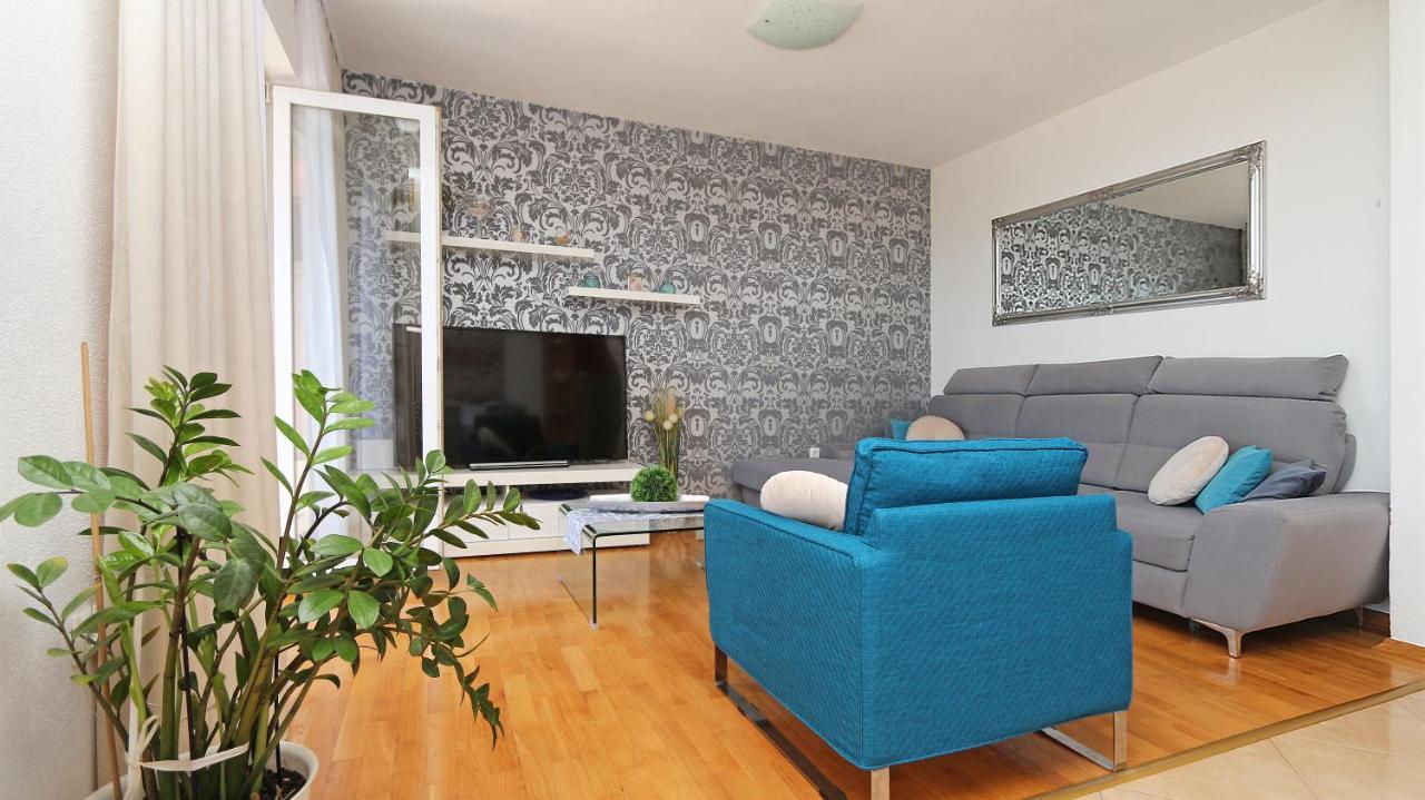 Apartments Emilija มาคาร์สกา ภายนอก รูปภาพ