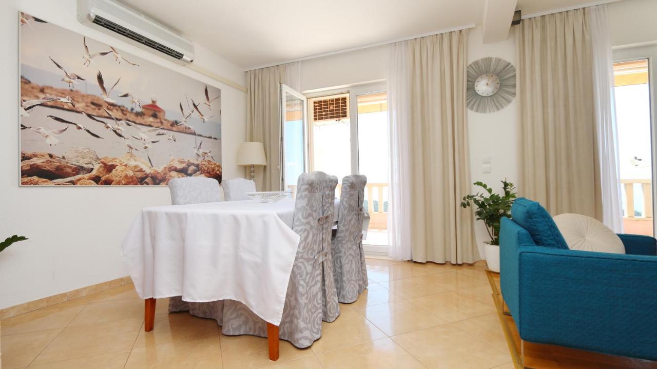 Apartments Emilija มาคาร์สกา ภายนอก รูปภาพ