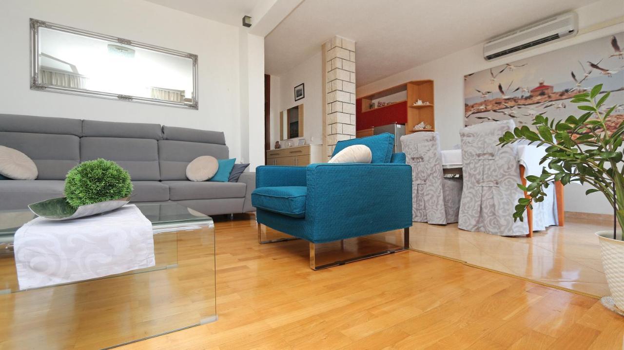 Apartments Emilija มาคาร์สกา ภายนอก รูปภาพ