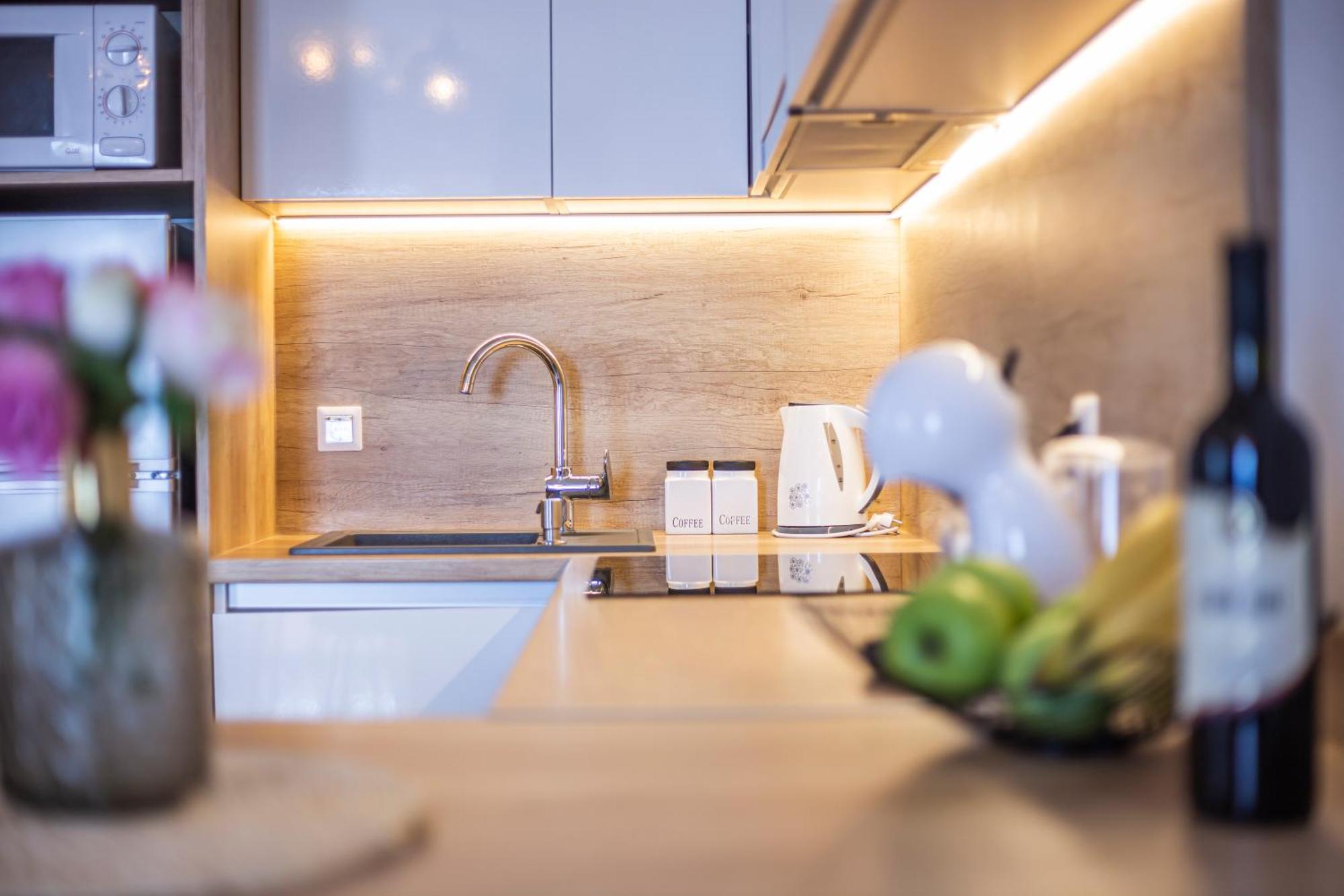 Apartments Emilija มาคาร์สกา ภายนอก รูปภาพ