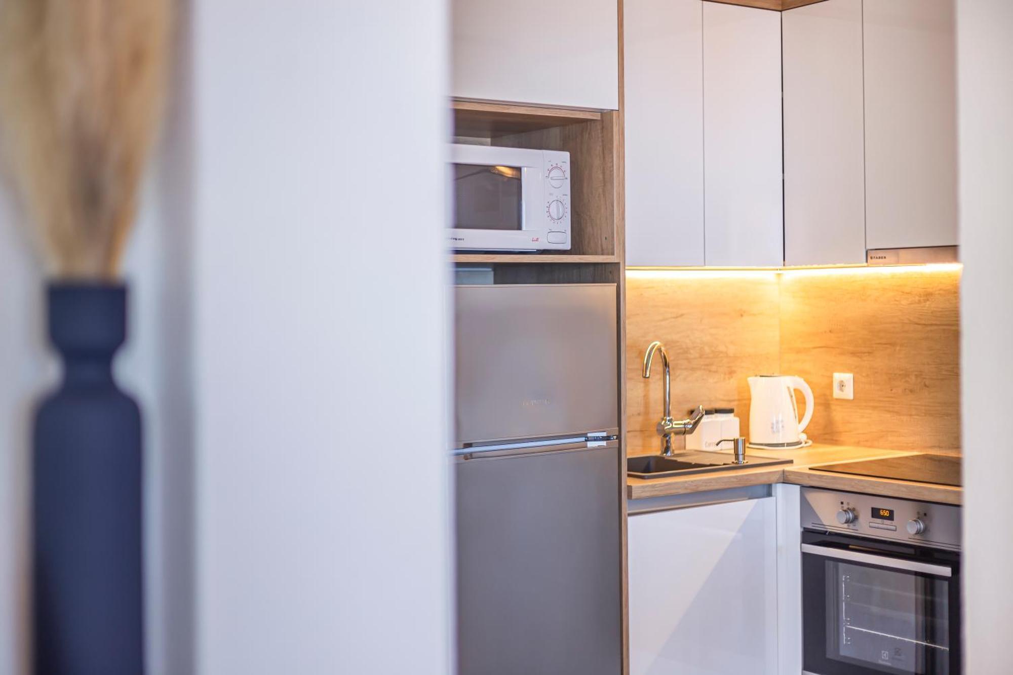 Apartments Emilija มาคาร์สกา ภายนอก รูปภาพ