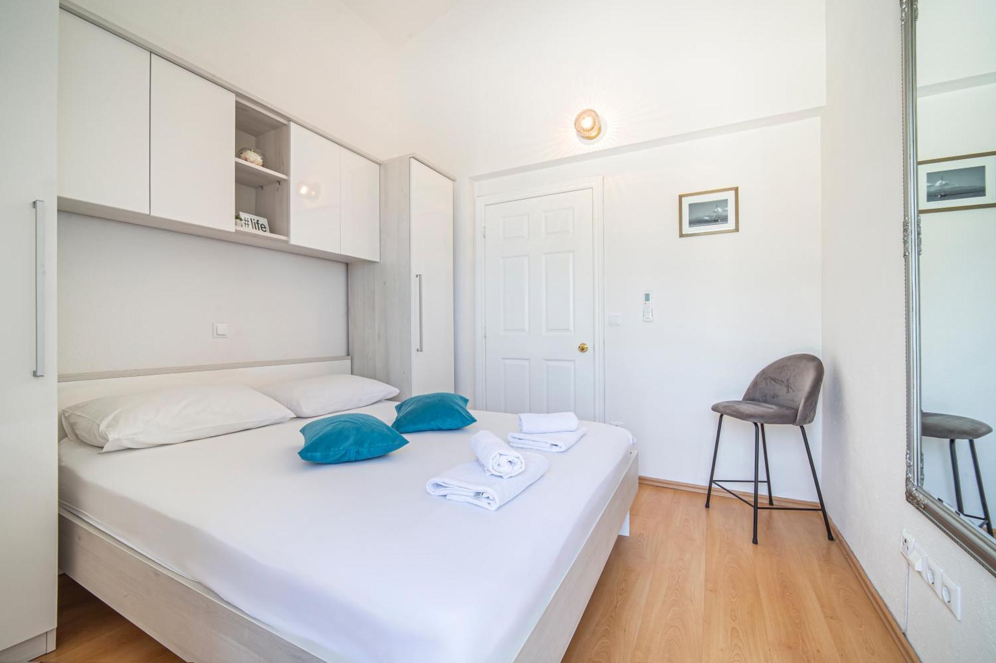 Apartments Emilija มาคาร์สกา ภายนอก รูปภาพ