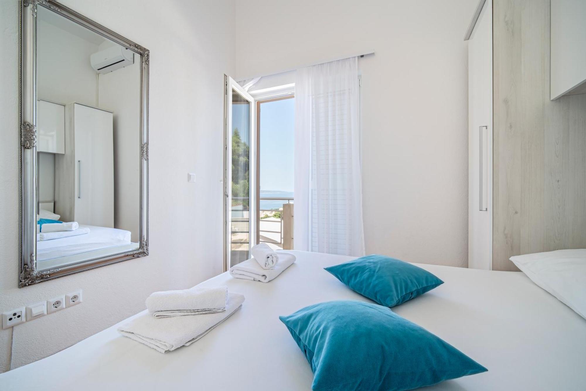 Apartments Emilija มาคาร์สกา ภายนอก รูปภาพ