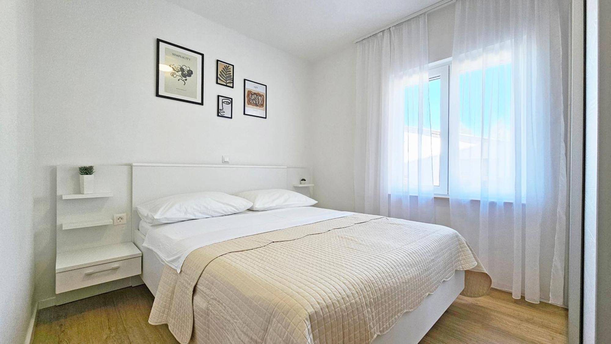 Apartments Emilija มาคาร์สกา ภายนอก รูปภาพ